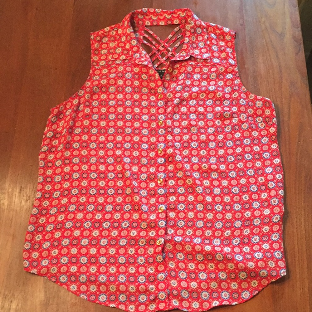Zac & Rachel Sleeveless Button Down Top
